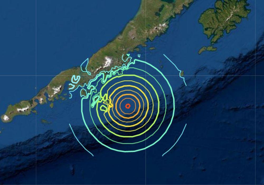 Động đất 7.8 độ richter tấn công vùng biển Alaska