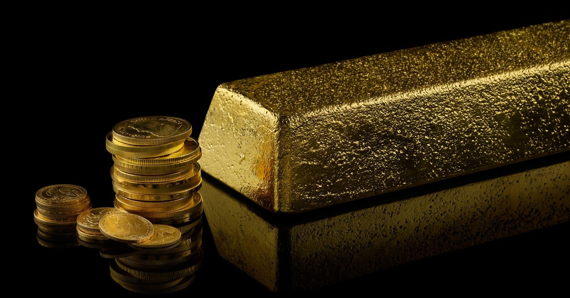 Tại sao việc FED kiểm soát đường cong lợi suất sẽ có lợi cho vàng?