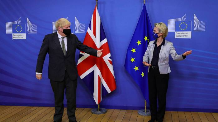 Bảng Anh mở cửa tuần với 'gap' tăng, nhưng vẫn cần thêm những tiến triển Brexit