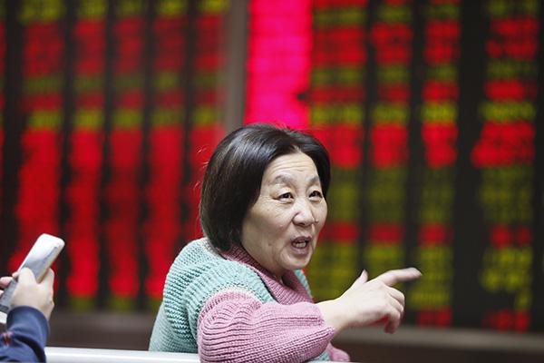 "TÔI KHÔNG THỂ NÀO THUA ĐƯỢC!": Bên trong thị trường chứng khoán Trung Quốc đang sôi sùng sục