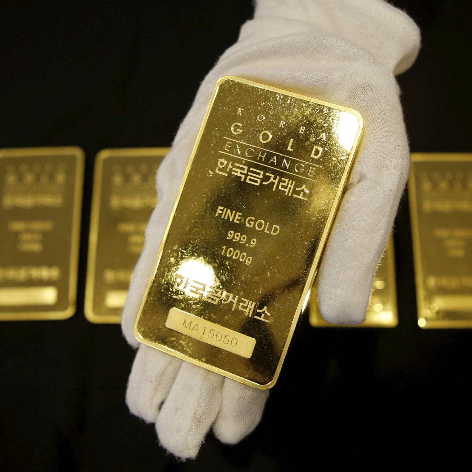 Giá vàng hôm nay ngày 20/8: Vàng thế giới chịu cú tát mạnh sau biên bản cuộc họp của Fed, vàng trong nước bốc hơi hơn 1 triệu đồng/lượng
