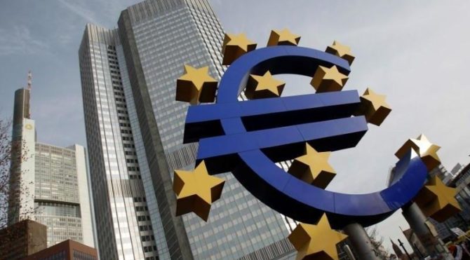 Số phận đồng Euro sẽ ra sao sau khi ECB thực hiện điều chỉnh chính sách linh hoạt?