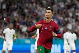Sự trở lại của siêu sao Ronaldo đẩy cổ phiếu Manchester United tăng gần 6%