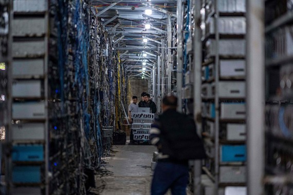 Trung Quốc đánh sập các mỏ tiền điện tử ngụy trang thành trung tâm nghiên cứu