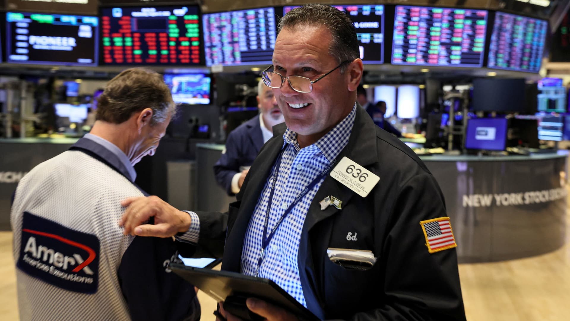 Chứng khoán Mỹ đi ngang; S&P 500 sẵn sàng cho tuần tăng điểm thứ năm liên tiếp