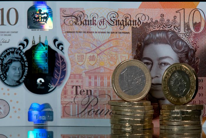 Các trader đồng GBP sôi động hơn với việc BoE 'quay xe'