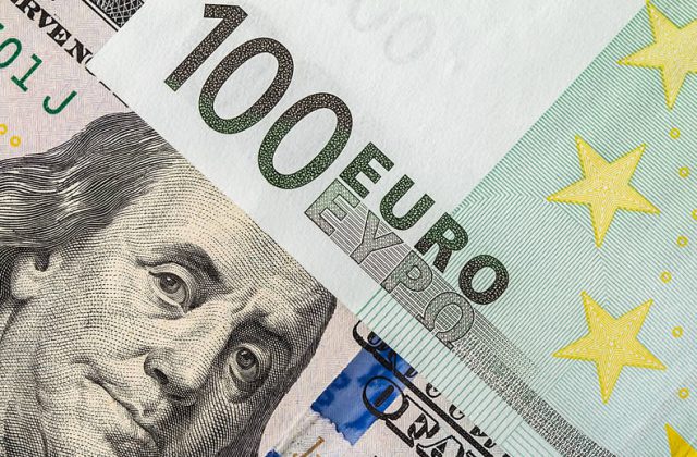 EUR/USD lao dốc sau những biến động mới nhất xảy ra với ngành ngân hàng