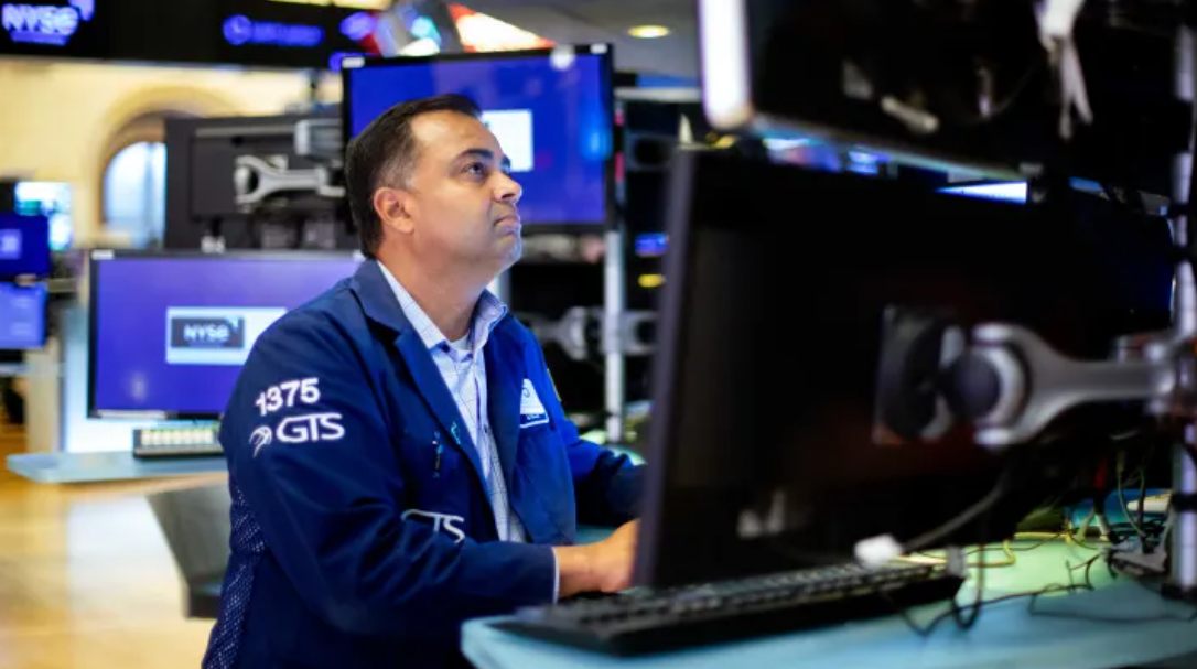 Dow Jones chạm đỉnh mới, thị trường tiếp tục chờ đợi mùa báo cáo quý II