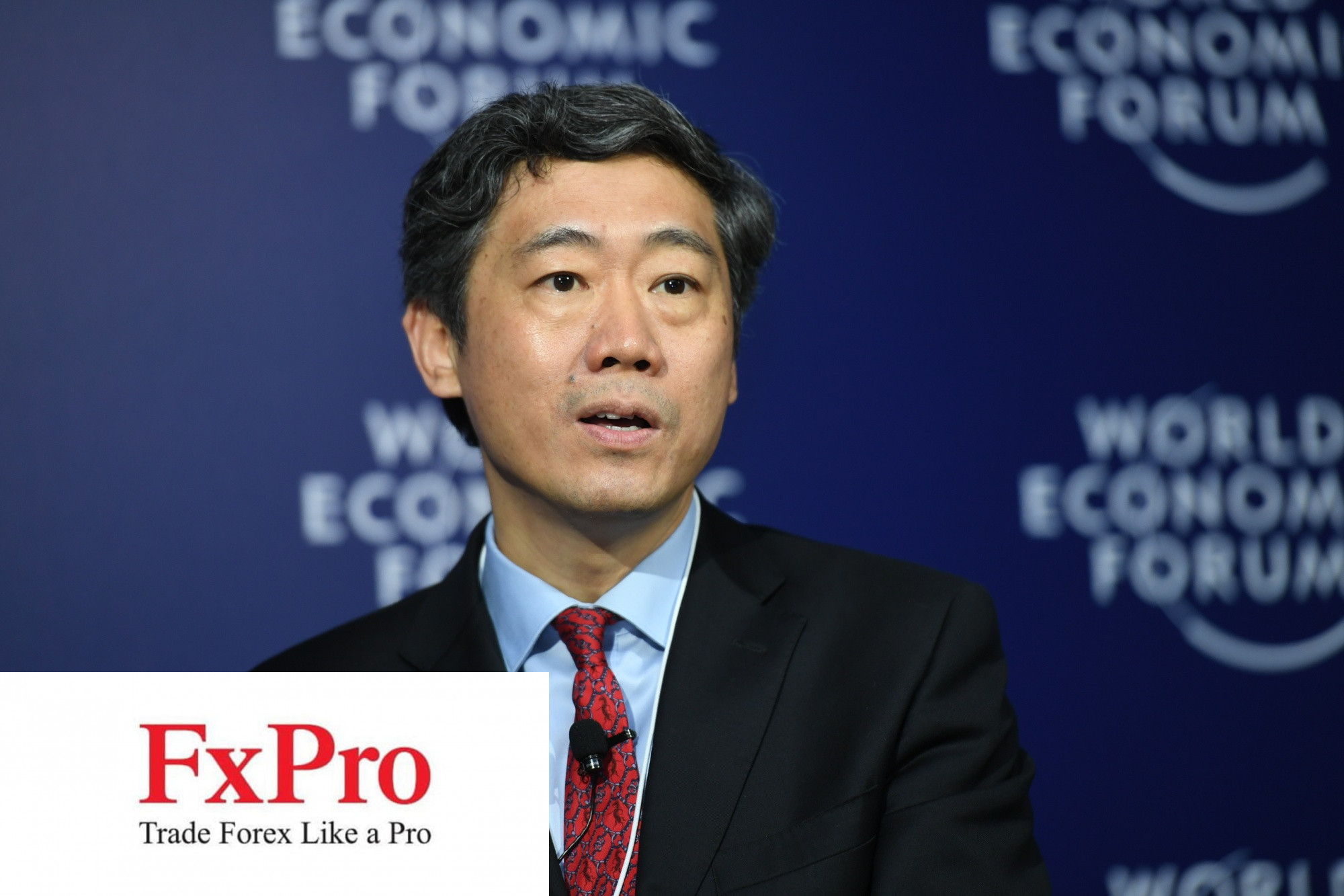 Cựu quan chức PBoC: Có thể mất 1 năm để bất động sản Trung Quốc phục hồi