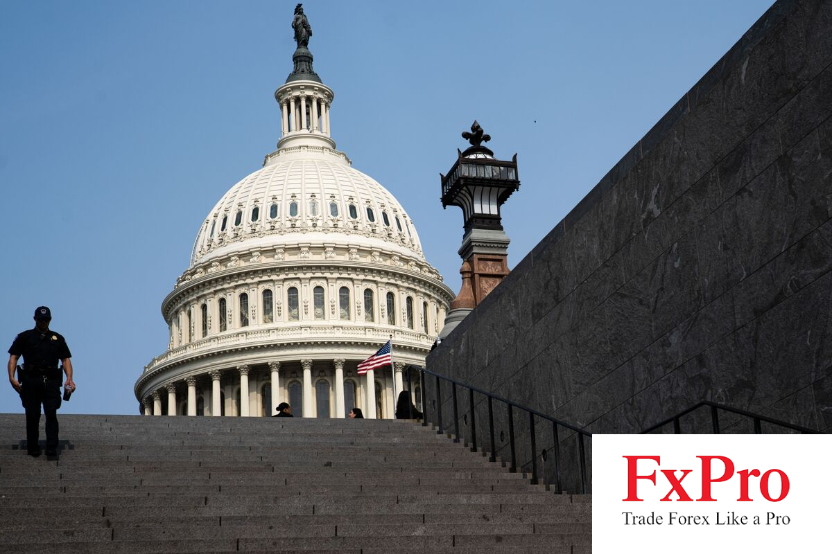 Hạ viện Mỹ phê duyệt kế hoạch chi tiêu, tạm thời ngăn chặn rủi ro chính phủ đóng cửa