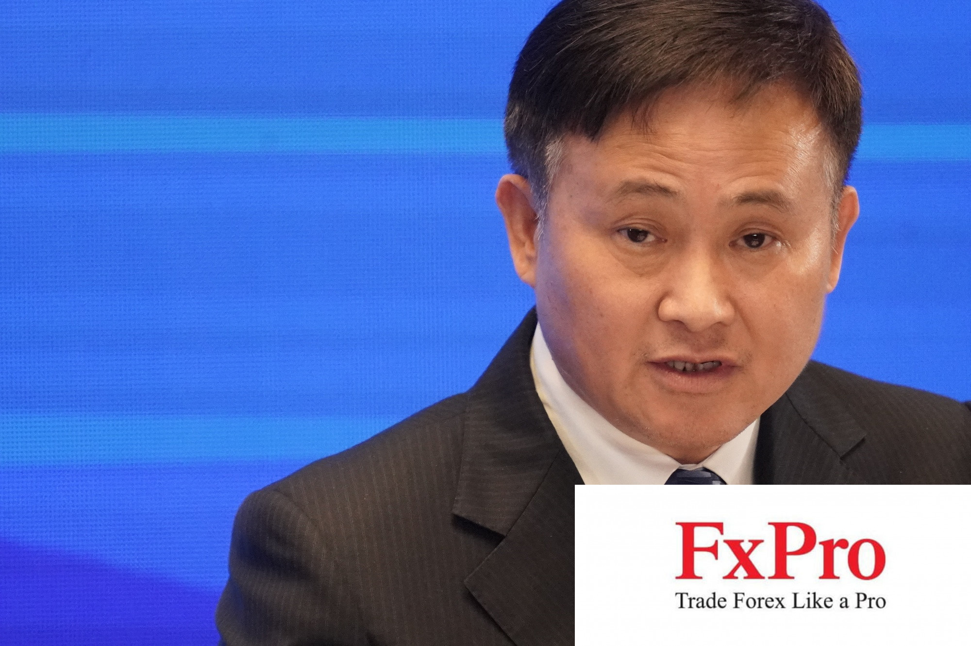 PBoC cam kết kiểm soát tăng trưởng cung tiền