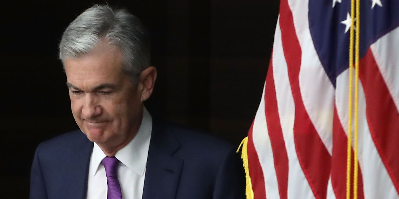Đồng USD tăng khi Chủ tịch Fed loại trừ khả năng lãi suất âm