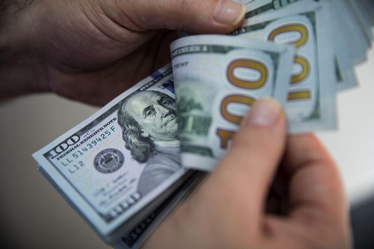 Các quỹ phòng hộ cảnh báo Dollar Mỹ có khả năng điều chỉnh tăng trong ngắn hạn