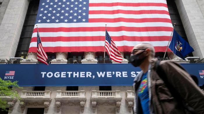 Điều gì chờ đợi tiếp theo cho Wall Street?
