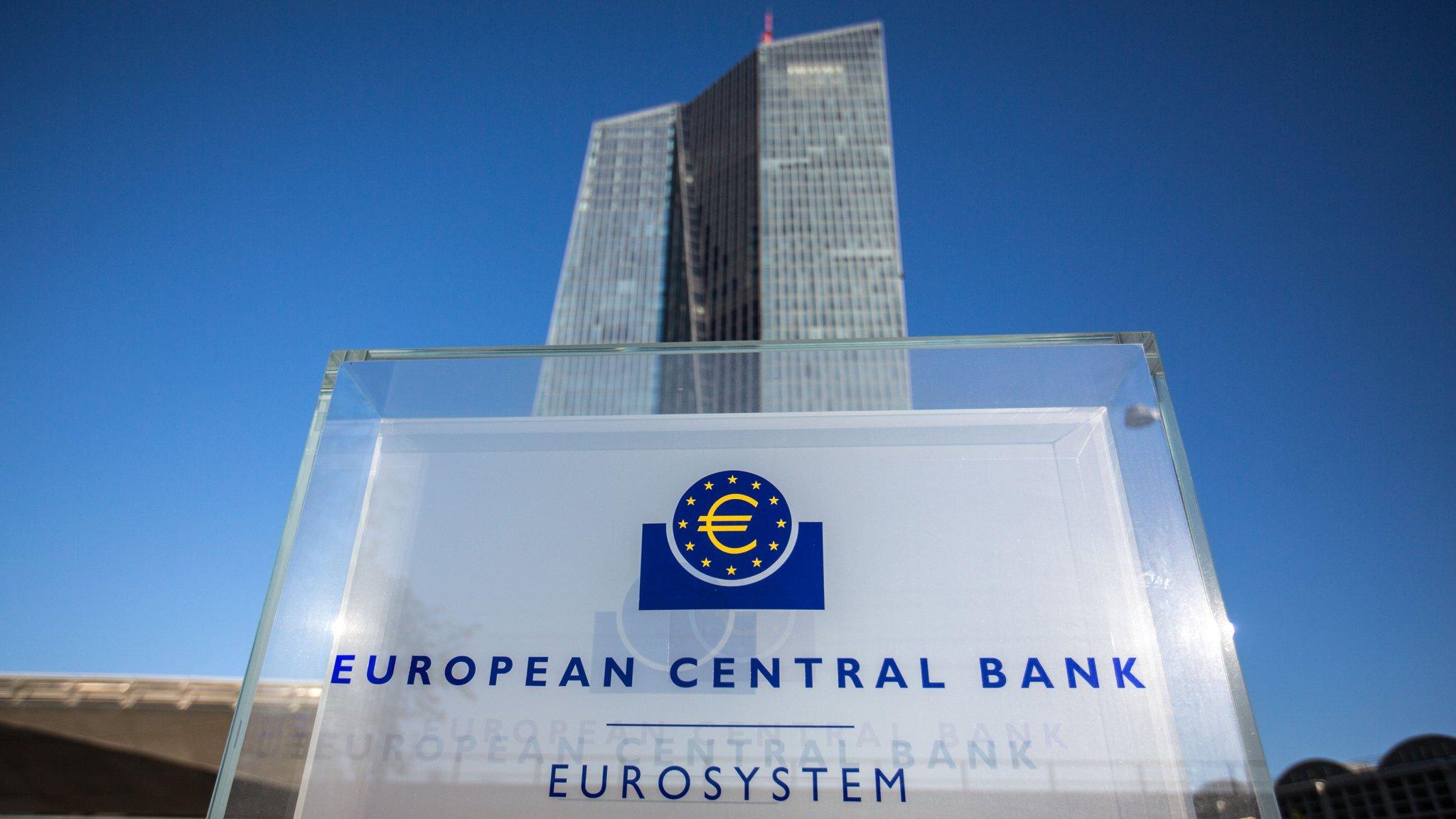 Chính sách lãi suất điều hành âm - Hướng đi nào cho ECB