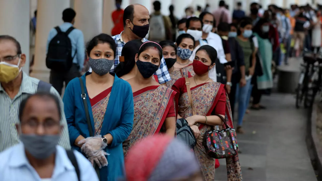 India coronavirus cases surpass 5 million as hospitals struggle to find  oxygen