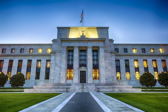 Thị trường đang bàn tán về một con số đầy đáng sợ của Fed!