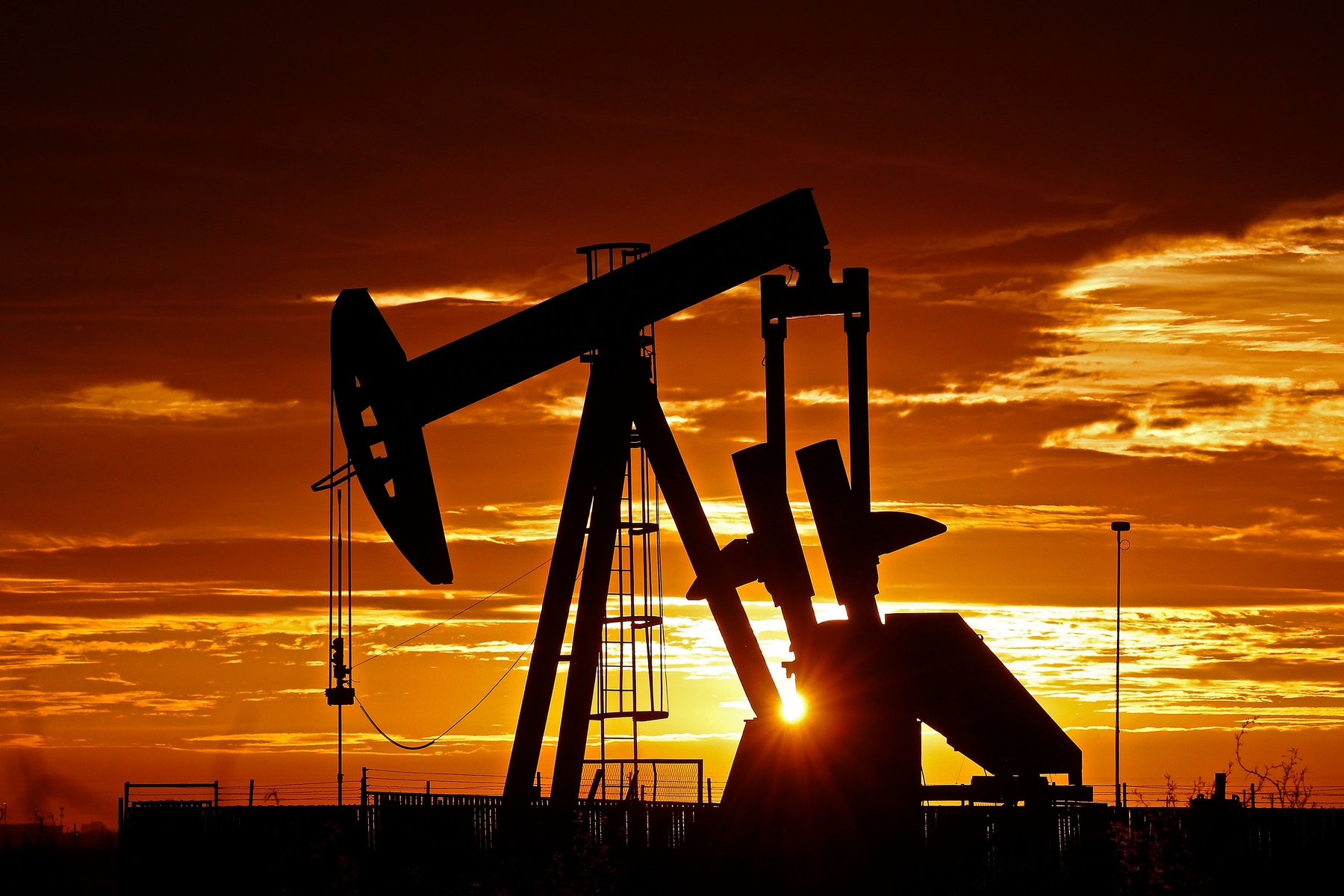 Giá dầu có thể phải đối mặt với một mùa hè "nóng" sắp tới!