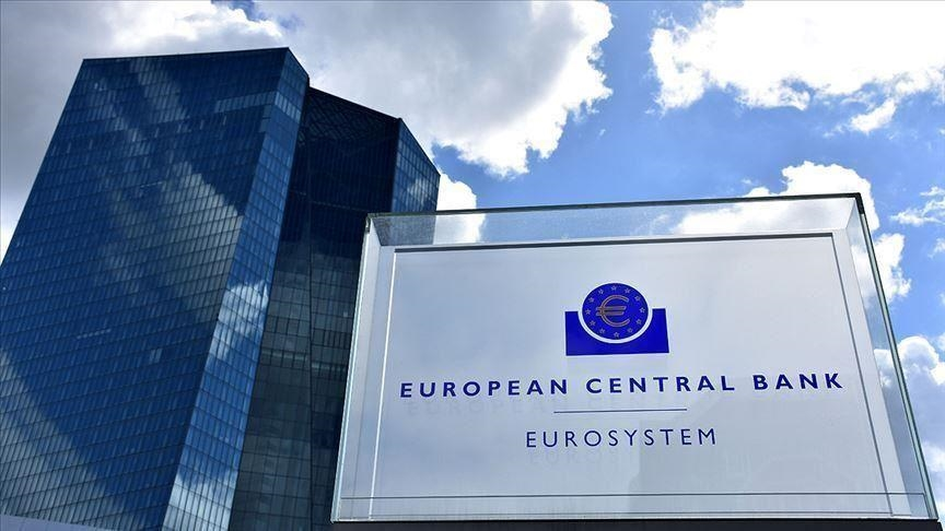 European Central Bank keeps interest rates constant