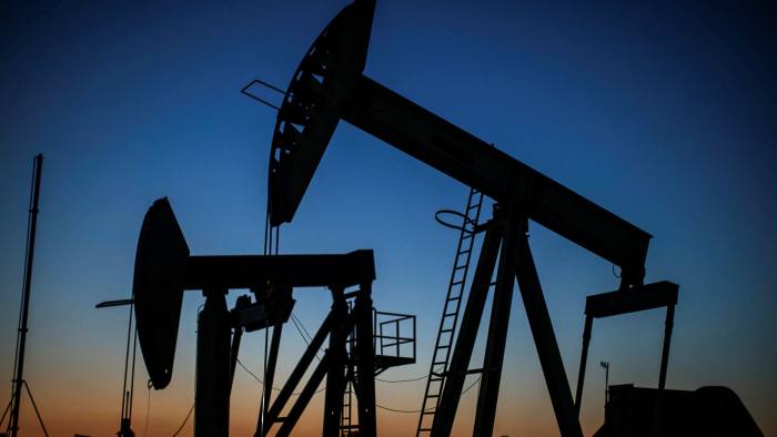 Sự bất hòa của OPEC có thể mở ra một thời kỳ biến động trên thị trường dầu mỏ