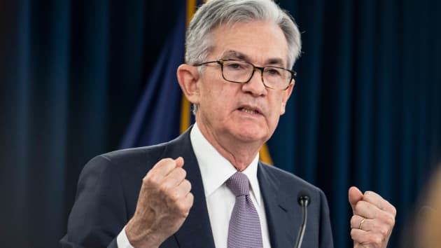 Powell cho rằng còn quá sớm để thay đổi chính sách và kỳ vọng lạm phát sẽ hạ nhiệt