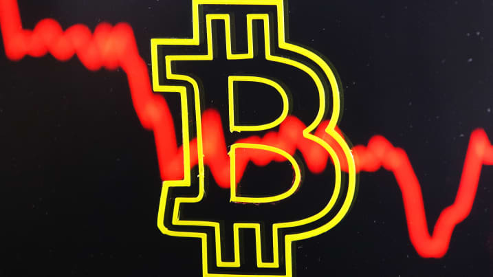 Bitcoin leo lên trên 32,000 USD khi thị trường tiền điện tử vượt qua đợt bán tháo