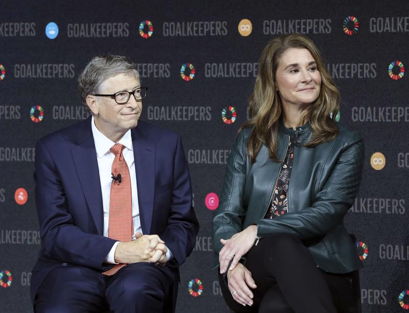 Bill Gates (trái) và French Melinda Gates - Ảnh: Bloomberg.