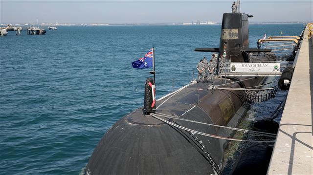 Hiệp định AUKUS sẽ giúp Australia có tàu ngầm chạy bằng năng lượng hạt nhân. Ảnh: New York Times.