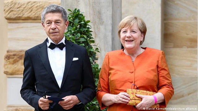 Bà đầm thép Angela Merkel chưa thể ngay lập tức về hưu để nhận 17.500 USD/tháng cùng một cuộc sống an nhàn - Ảnh 3.