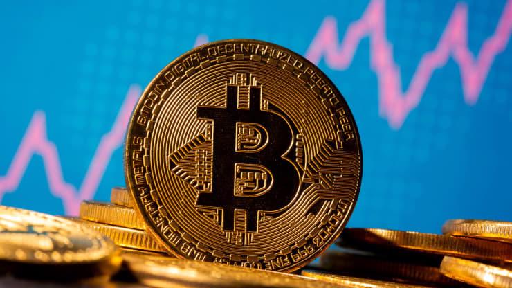 Giá Bitcoin vượt 55.000 USD, cao nhất gần 5 tháng