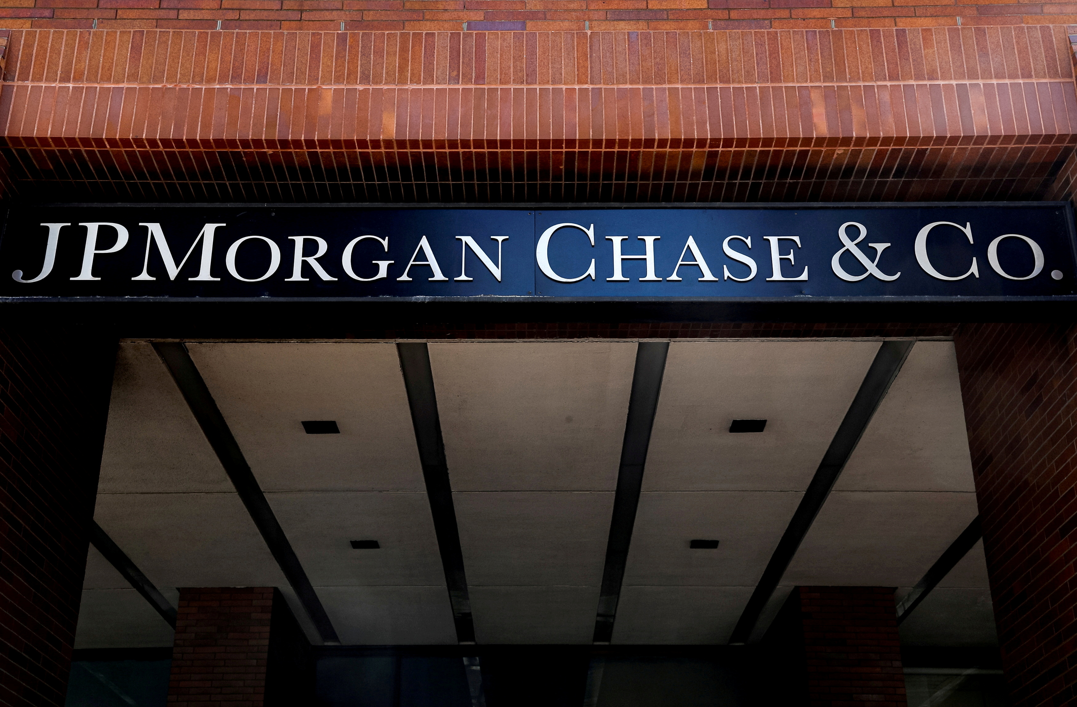 Ngân hàng J.P. Morgan lạc quan về triển vọng kinh tế 2022