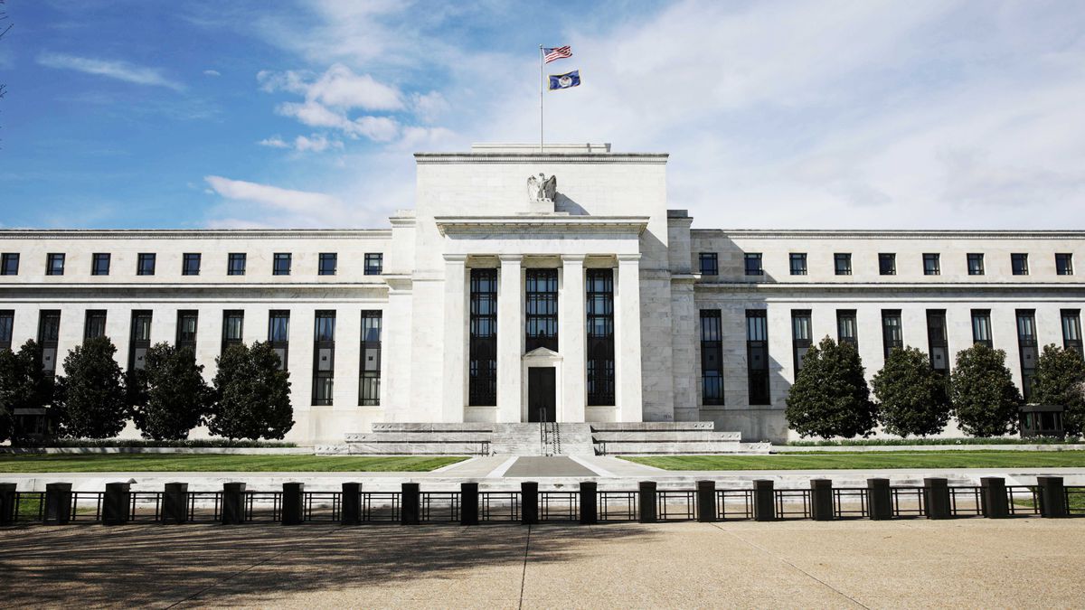Lần đầu tiên trong 2 thập kỷ, thị trường đang kỳ vọng một lần tăng lãi suất 50bp từ Fed