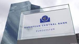 Bà Lagarde bảo vệ hành động của ECB dẫu áp lực từ việc Fed tăng lãi suất!