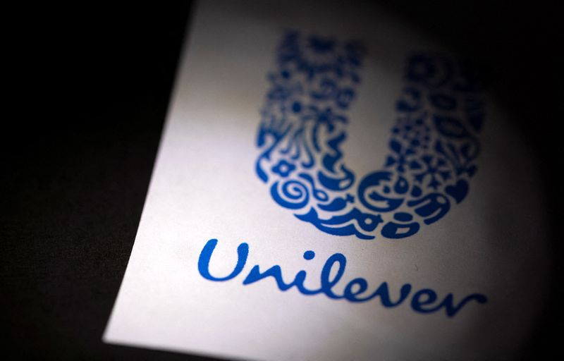 Sau một năm khởi đầu khó khăn, Unilever trục 1.500 người quản lý