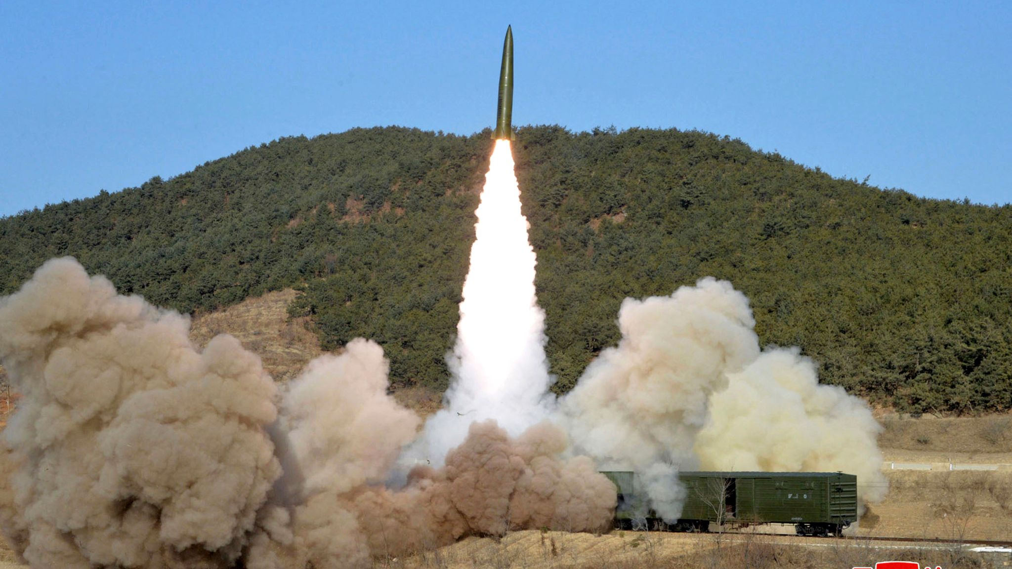 Reuters: Triều Tiên hack 50 triệu USD tiền điện tử để phóng tên lửa
