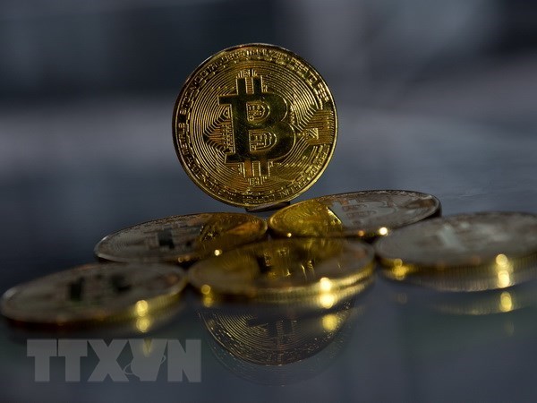 Bitcoin giảm xuống dưới 37.000 USD/BTC khi căng thẳng Nga-Ukraine leo thang