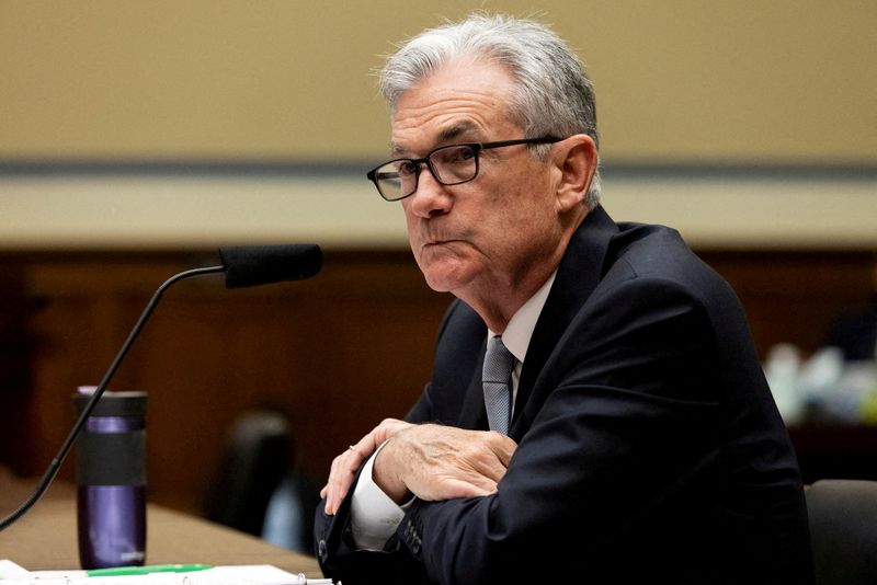 Powell ủng hộ việc tăng lãi suất 0.25% vào tháng 3, mở đường cho những bước đi lớn hơn sau này