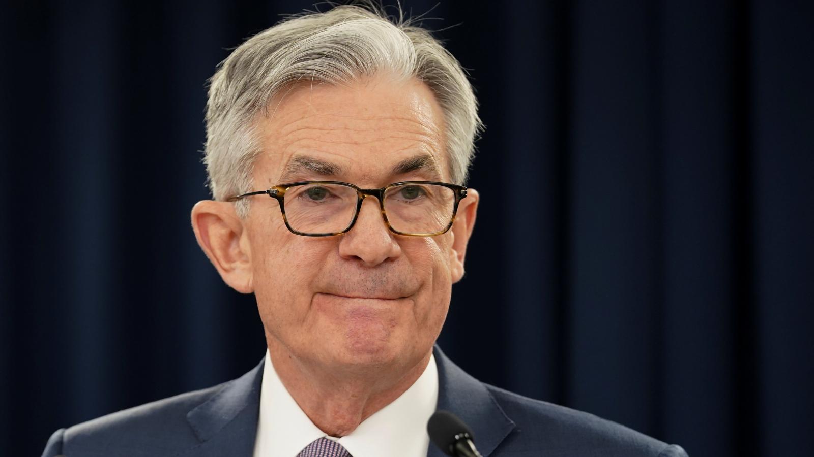 Fed tăng lãi suất lần đầu tiên sau hơn ba năm, dự báo có thêm 6 lần nữa trong năm nay!