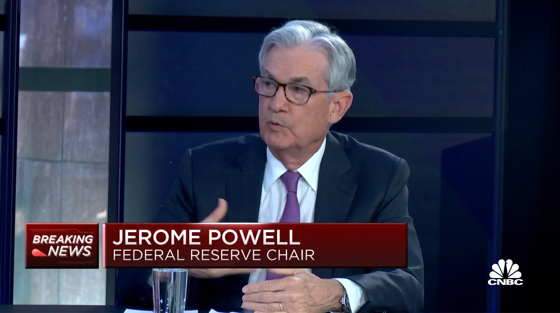 Powell nói rằng việc kiềm chế lạm phát là "hoàn toàn cần thiết" và có thể tăng 50 điểm cơ bản trong cuộc họp tháng 5