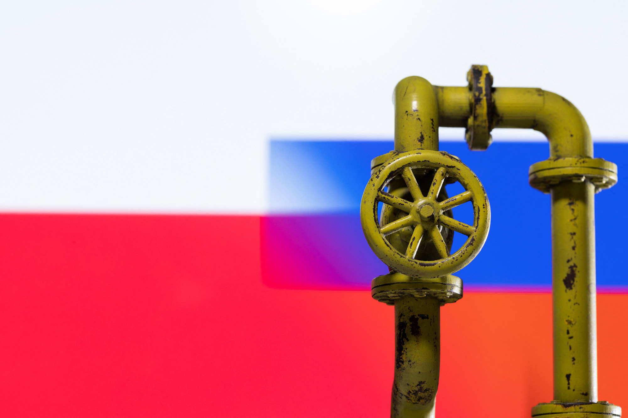 Nga cắt khí đốt đến Ba Lan và Bulgaria, biến xuất khẩu năng lượng thành vũ khí