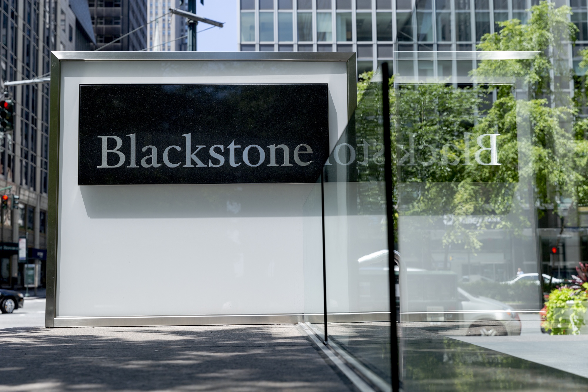 Nhận định từ Blackstone