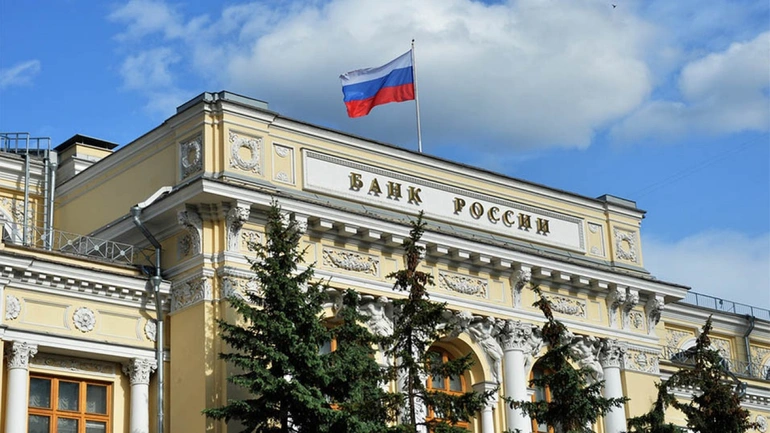 Mỹ tăng trừng phạt, cắt đứt giao dịch với ngân hàng trung ương Nga | Báo  Dân trí