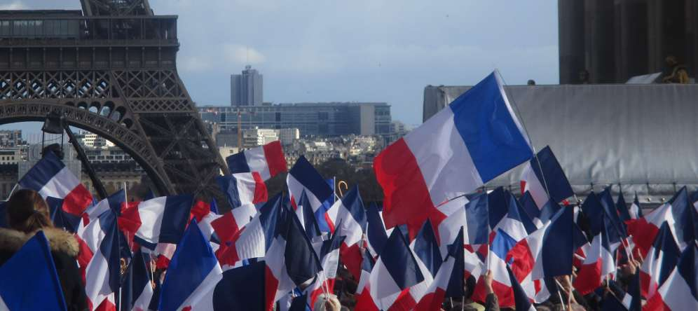 French politics, government and constitution. About-France.com