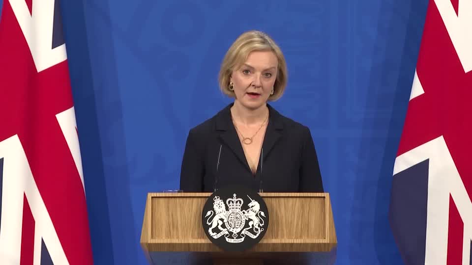 Thủ tướng Liz Truss sa thải bộ trưởng tài chính, rút lại toàn bộ chính sách đã nhấn chìm bảng Anh nhiều tuần qua