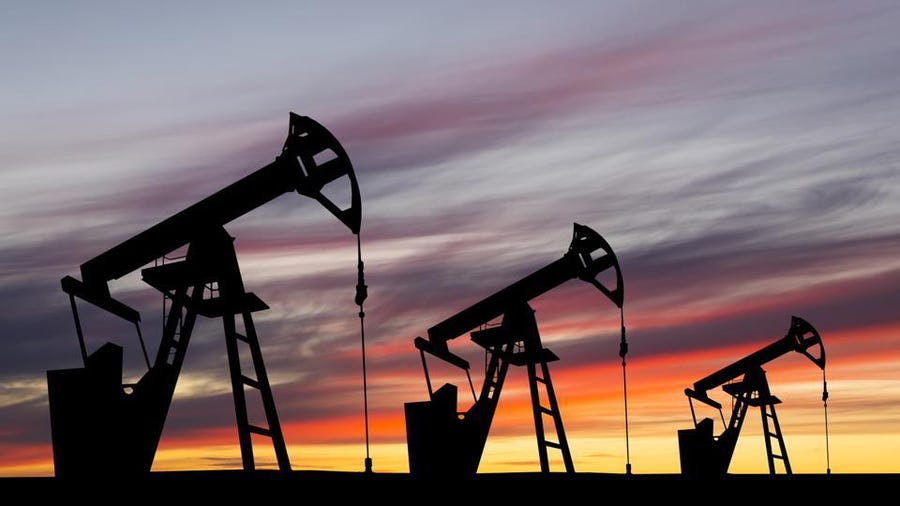 Sau một tháng đầy khó khăn, liệu cuộc họp của OPEC+ có thắp lên hi vọng cho thị trường dầu?