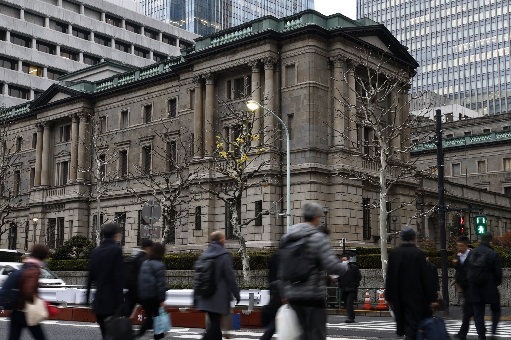 Bất chấp nhiều suy đoán, BOJ tiếp tục giữ nguyên chính sách nới lỏng