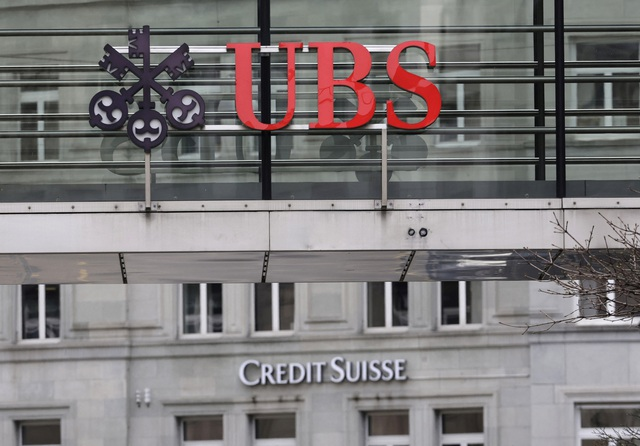 UBS chính thức mua lại Credit Suisse - Ảnh 1.