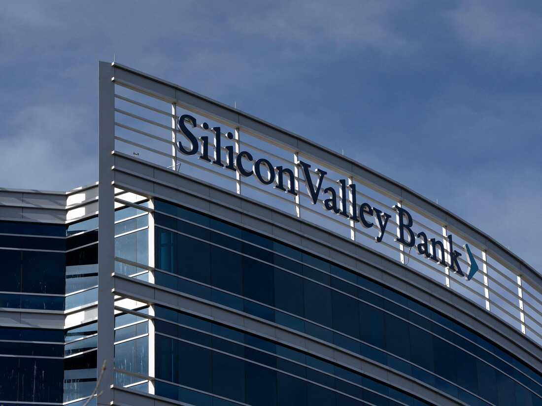 Các khoản cho vay nội bộ của SVB từng tăng gấp ba lần lên 219 triệu đô la