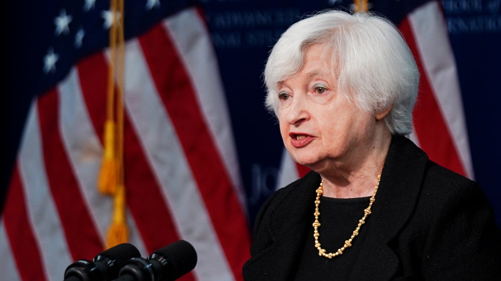 Bộ trưởng bộ Tài chính Janet Yellen: thất bại trong việc tăng trần nợ sẽ gây nên 'thảm họa kinh tế'