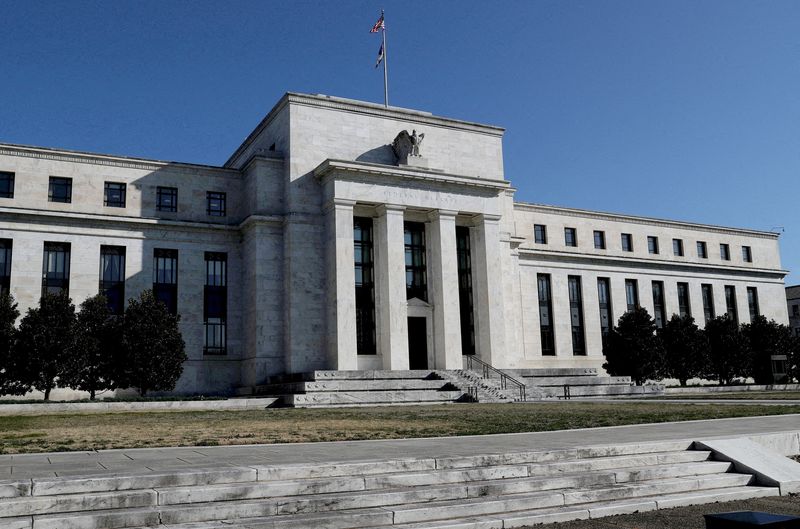 Fed đã sẵn sàng tăng lãi suất trong mùa hè
